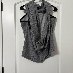 Lululemon Vinyasa Scarf Wrap Gray And White